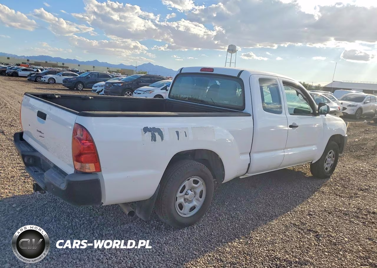 2015 Toyota Tacoma Access Cab VIN:5TFTX4CN1FX050932 - 3