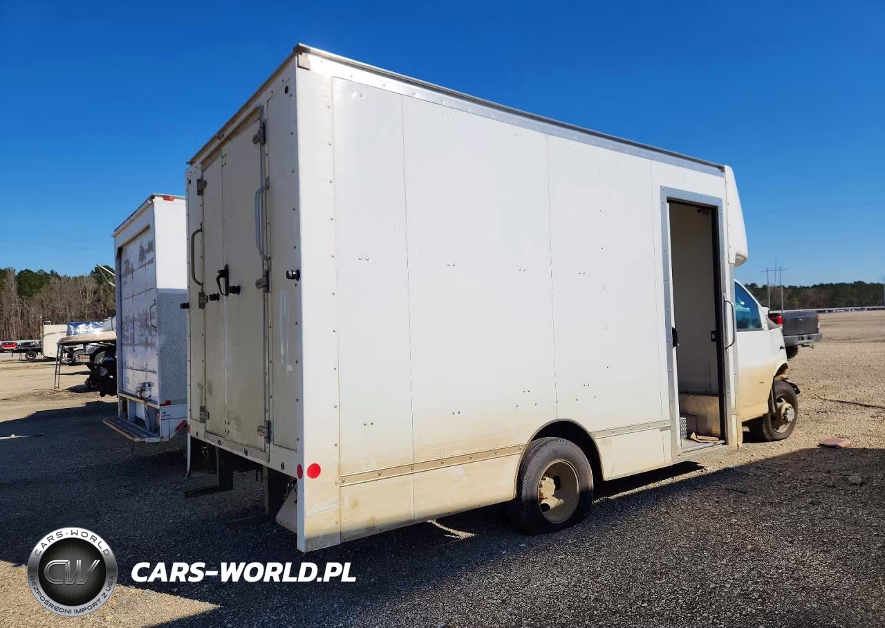 2022 Chevrolet Express Delivery Truck VIN:1GB3GSC76N1255951 - 3