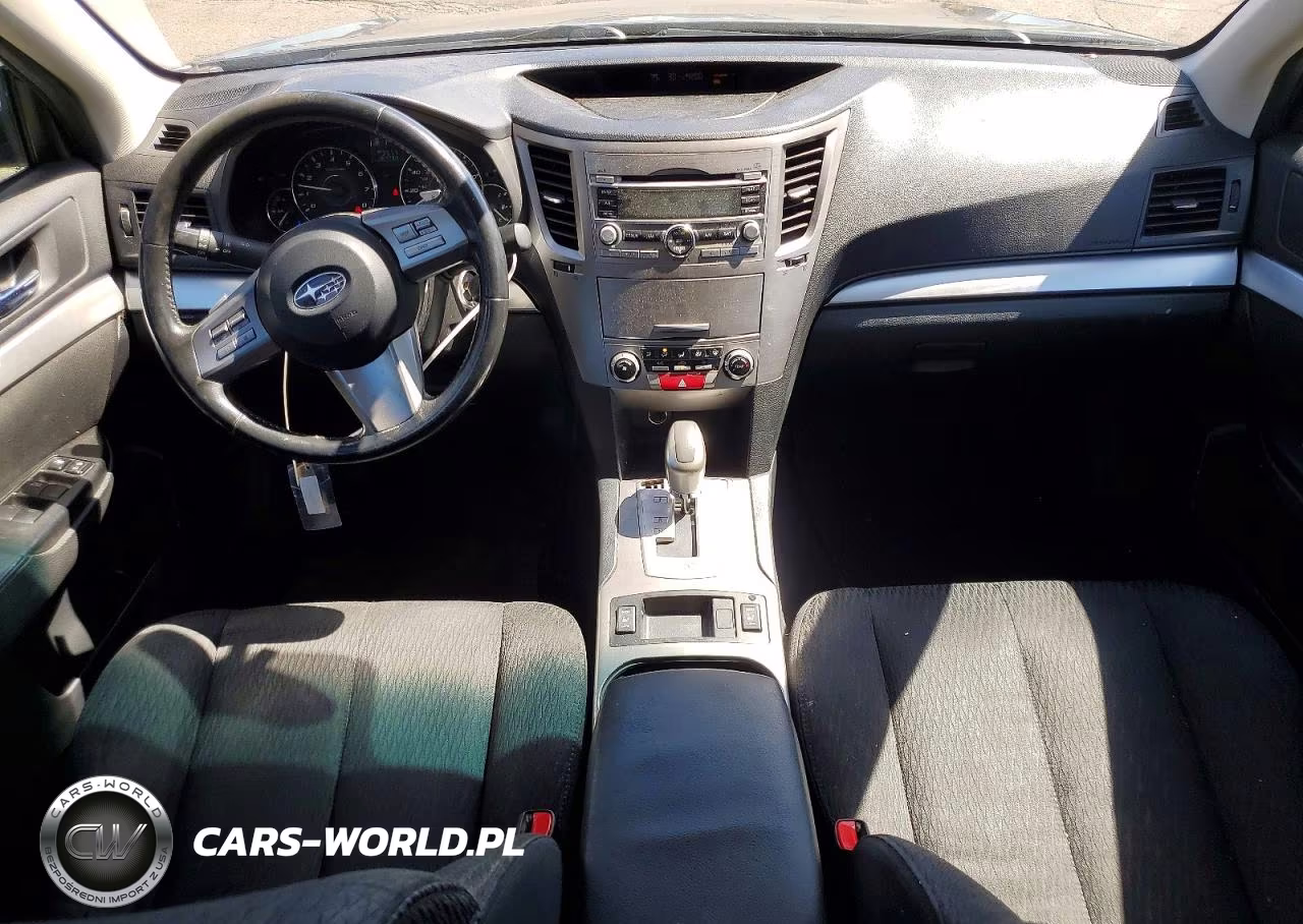 2011 Subaru Outback 2.5I Premium VIN:4S4BRBCC2B3404737 - 8