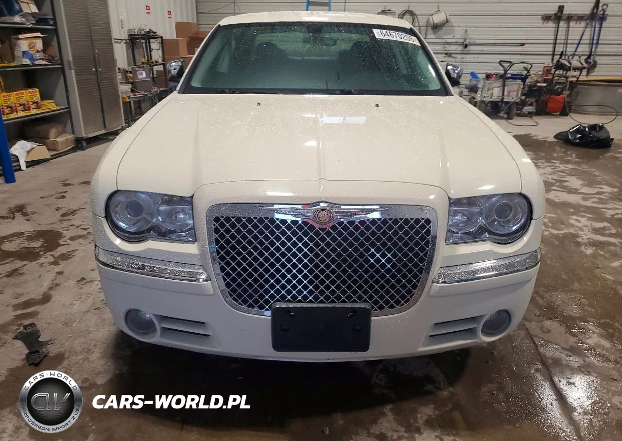 2008 Chrysler 300 Touring VIN:2C3KA53G88H331920 - 5