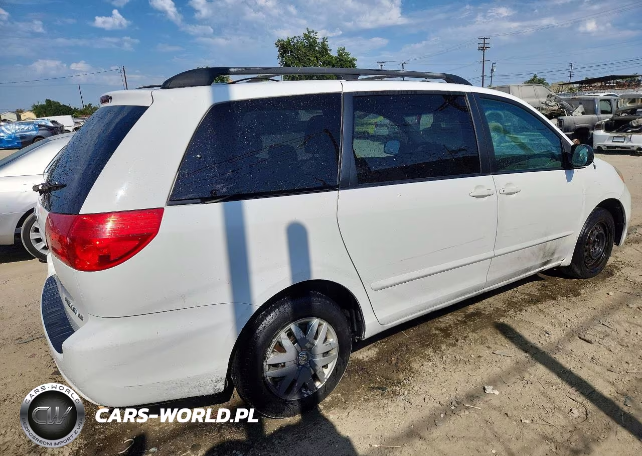 2009 Toyota Sienna Le 8-Passenger VIN:5TDZK23C79S252437 - 3