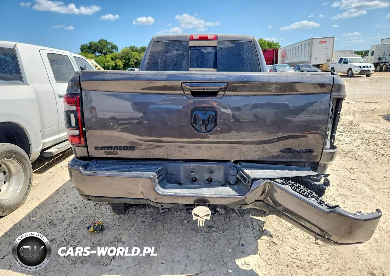 2022 Ram 2500 Laramie VIN:3C6UR5NL7NG240826 - 6