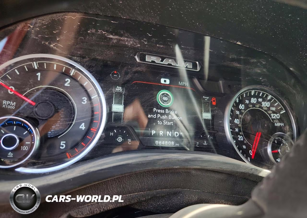 2022 Ram 2500 Laramie VIN:3C6UR5NL7NG240826 - 9