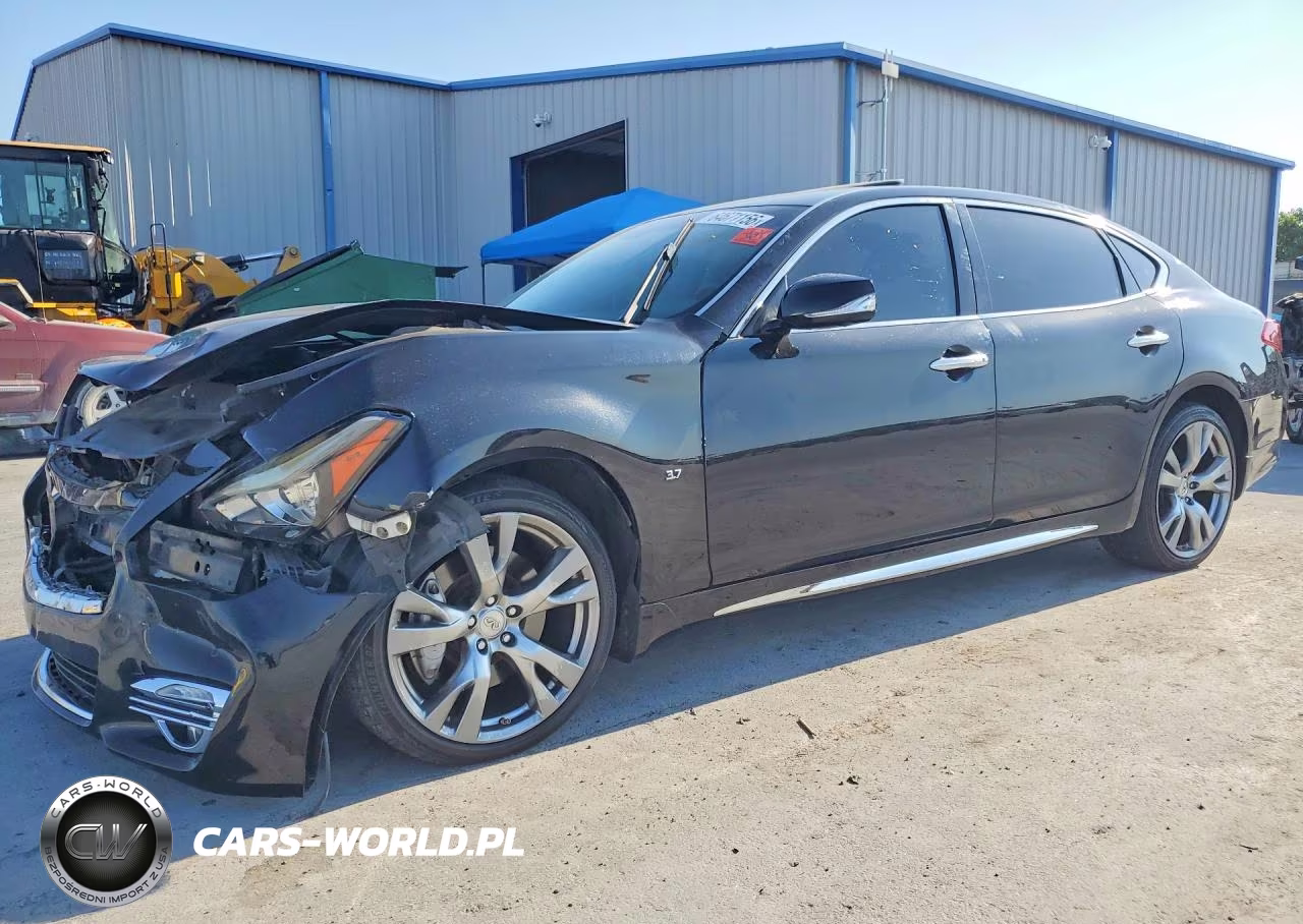 2018 Infiniti Q70L 3.7 Luxe