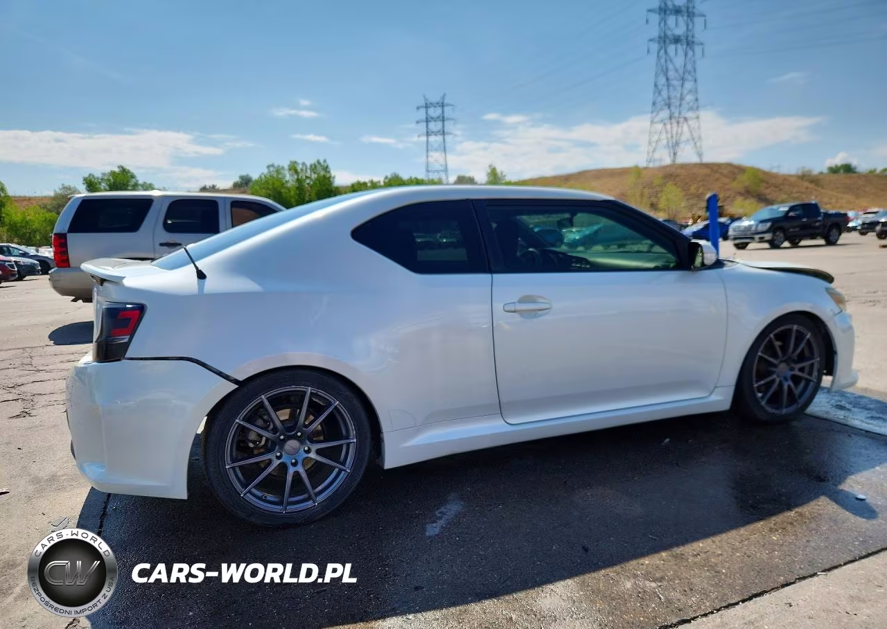 2015 Toyota Scion Tc VIN:JTKJF5C72FJ013546 - 3