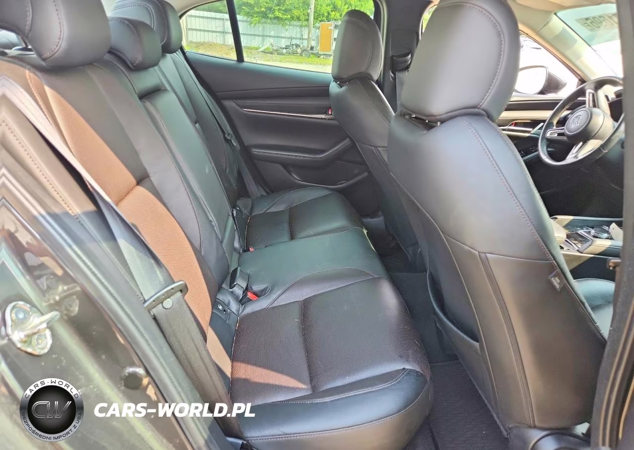 2020 Mazda 3 Premium VIN:3MZBPBEMXLM131768 - 10