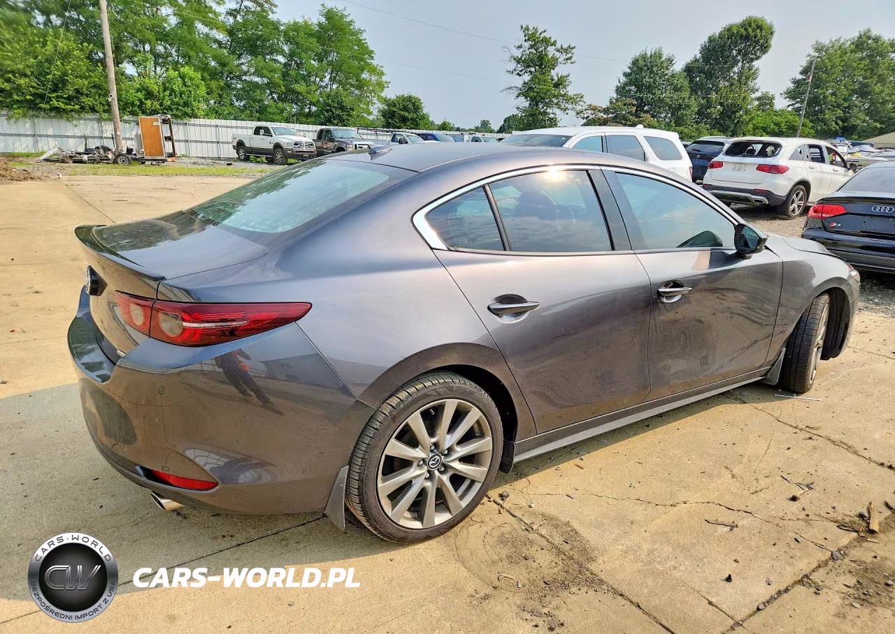 2020 Mazda 3 Premium VIN:3MZBPBEMXLM131768 - 3