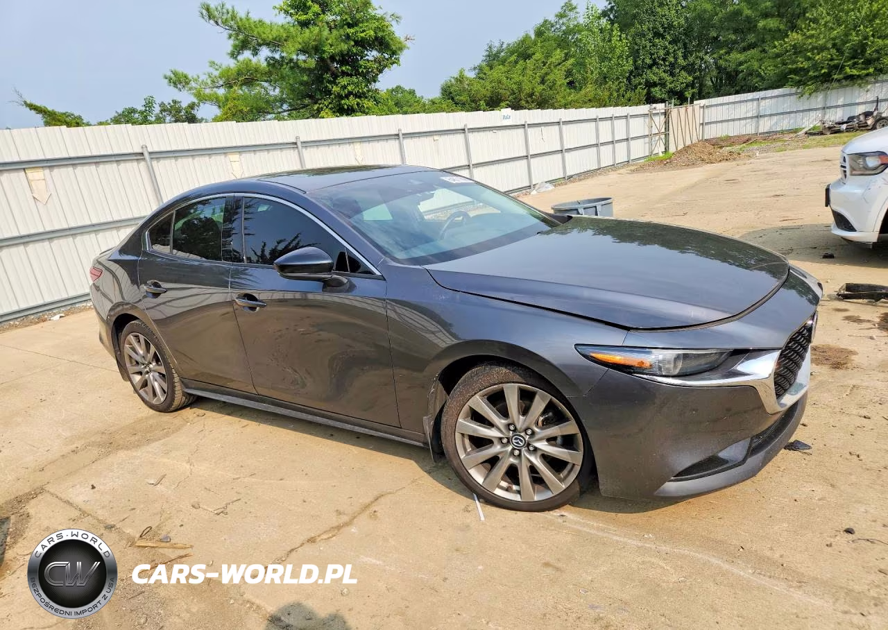 2020 Mazda 3 Premium VIN:3MZBPBEMXLM131768 - 4