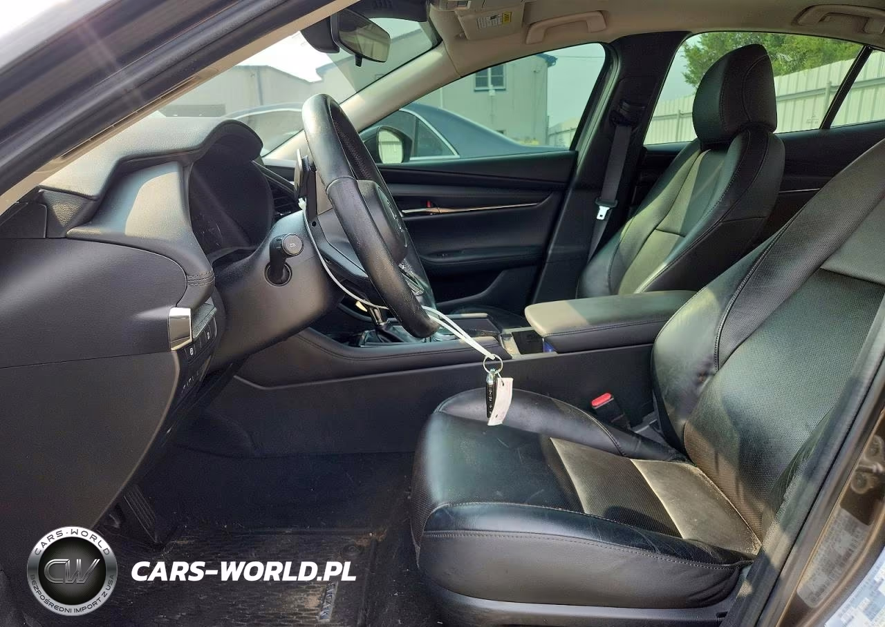 2020 Mazda 3 Premium VIN:3MZBPBEMXLM131768 - 7