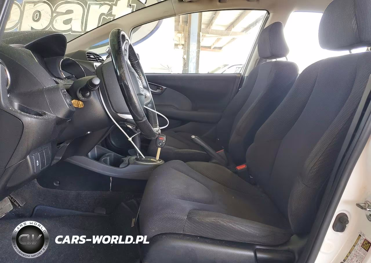 2013 Honda Fit Sport VIN:JHMGE8H53DC057407 - 7