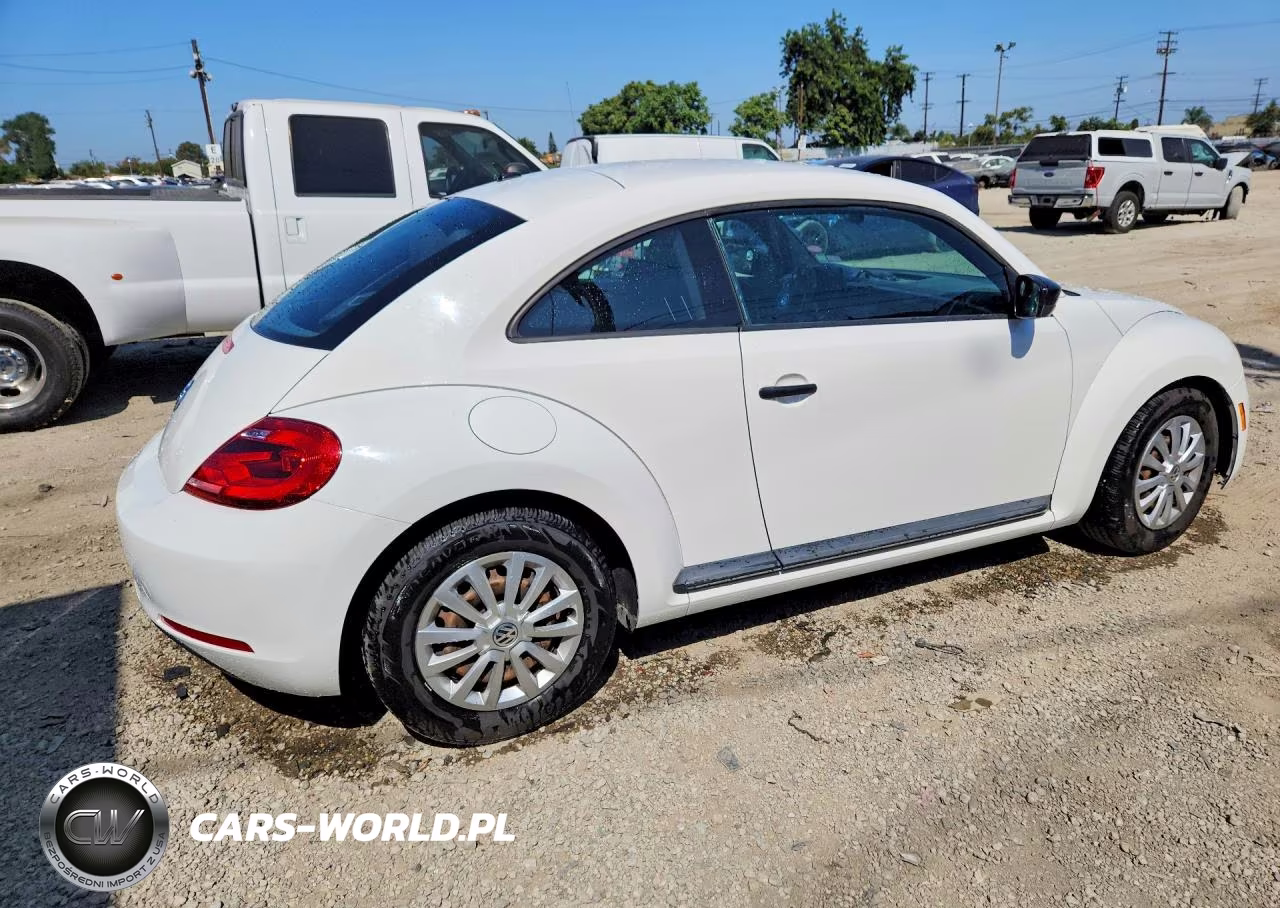 2012 Volkswagen Beetle VIN:3VWAP7AT5CM648532 - 3