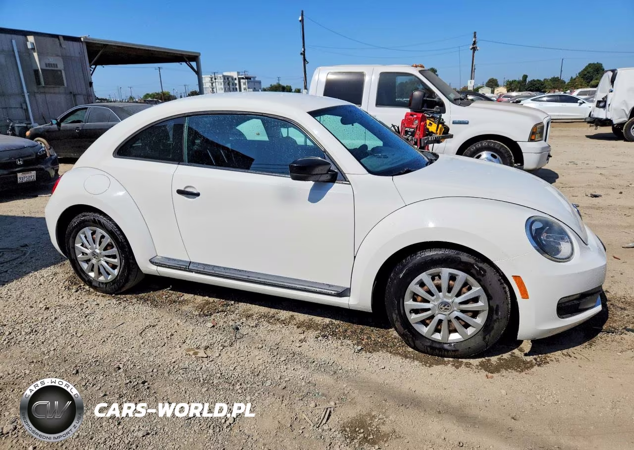 2012 Volkswagen Beetle VIN:3VWAP7AT5CM648532 - 4
