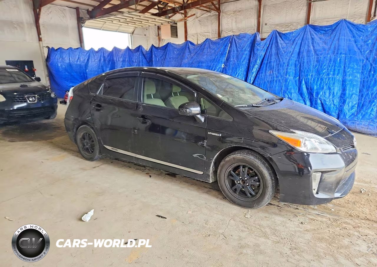 2012 Toyota Prius Three VIN:JTDKN3DU1C1482260 - 4
