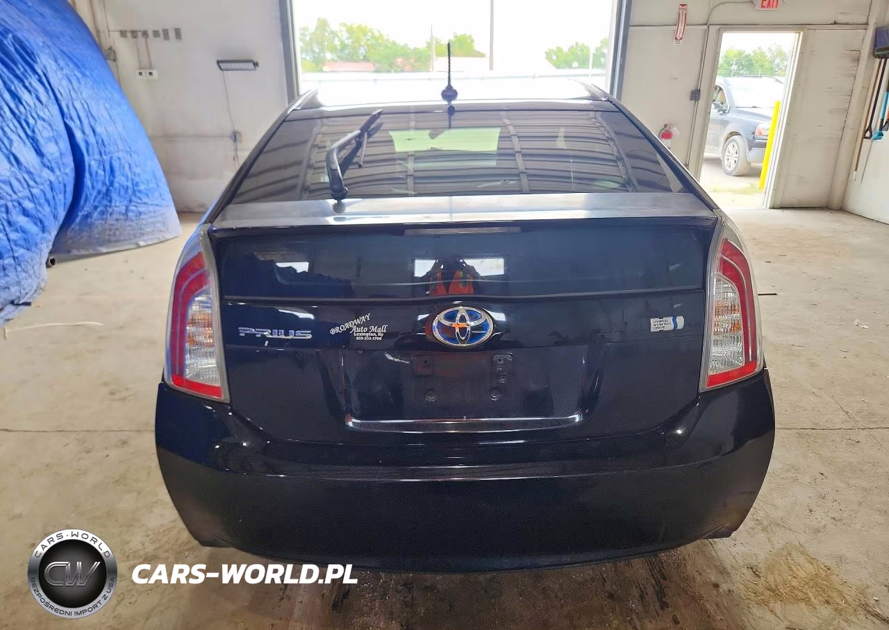 2012 Toyota Prius Three VIN:JTDKN3DU1C1482260 - 6