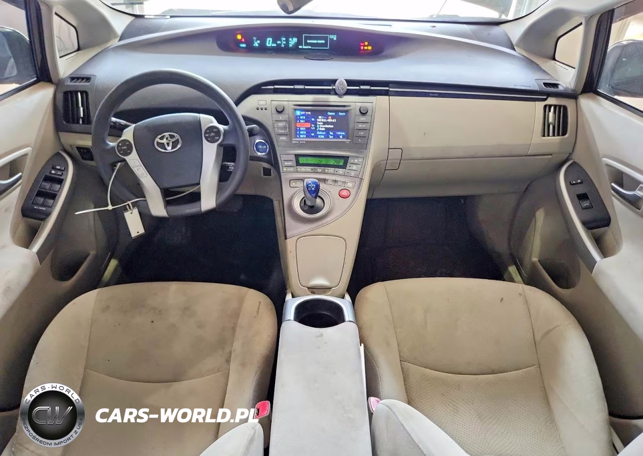 2012 Toyota Prius Three VIN:JTDKN3DU1C1482260 - 8