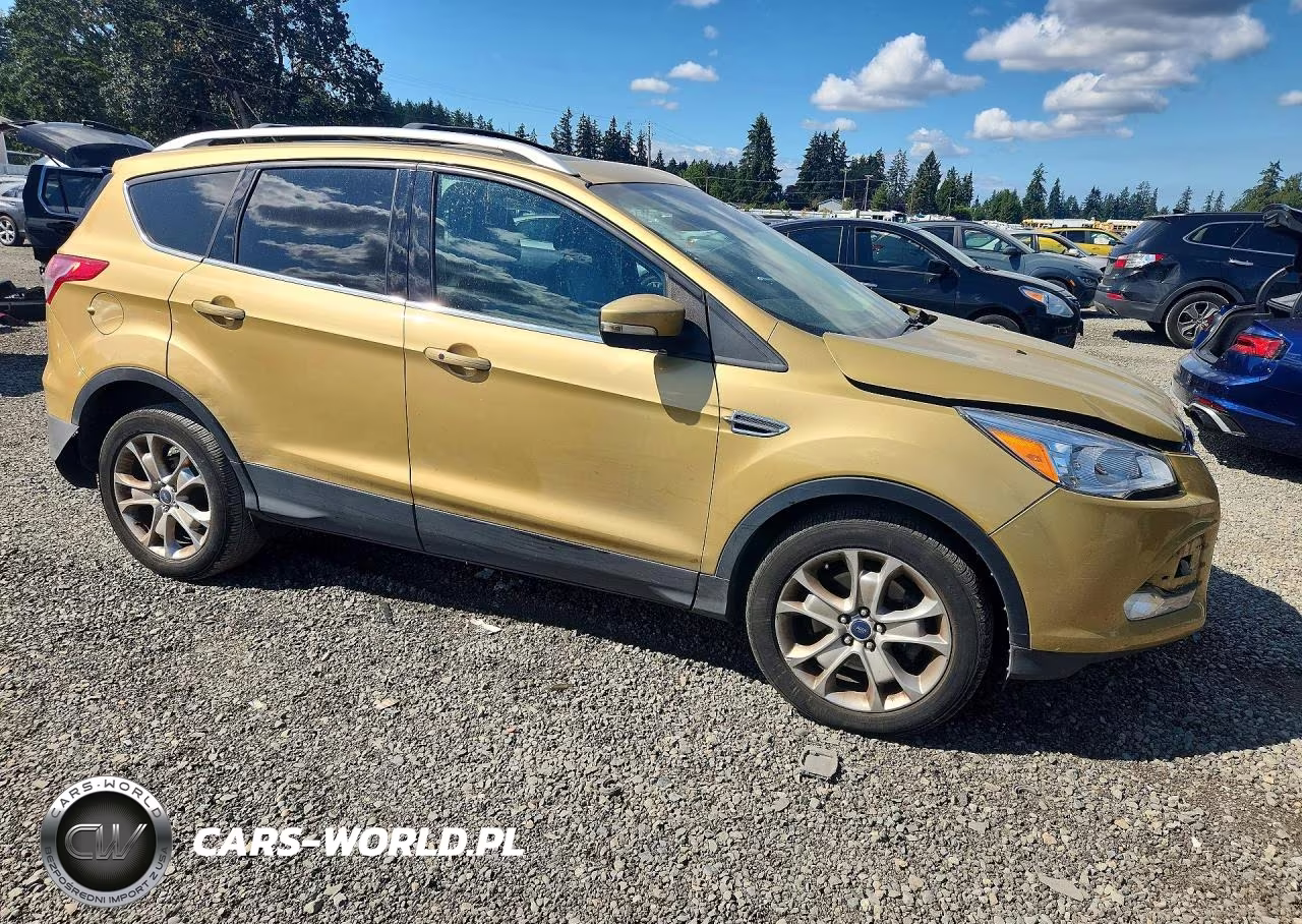 2014 Ford Escape Titanium VIN:1FMCU9J92EUE46102 - 4