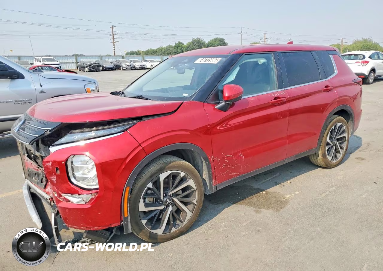 2024 Mitsubishi Outlander Se – zdjęcie 1 z 13