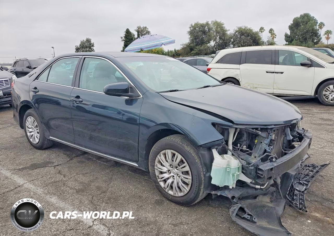2014 Toyota Camry Le VIN:4T4BF1FK1ER420809 - 4