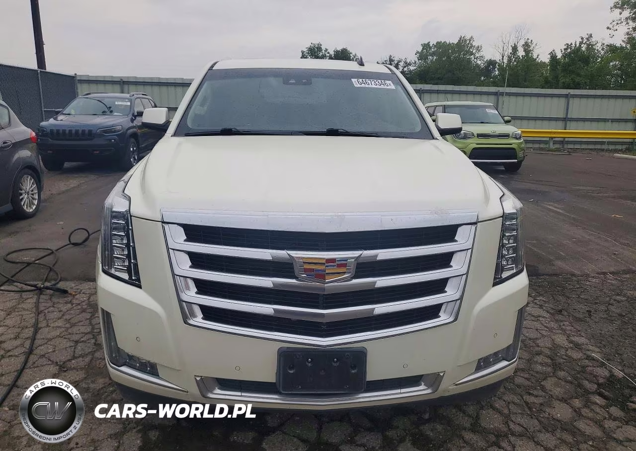 2015 Cadillac Escalade Luxury VIN:1GYS4BKJXFR272200 - 5