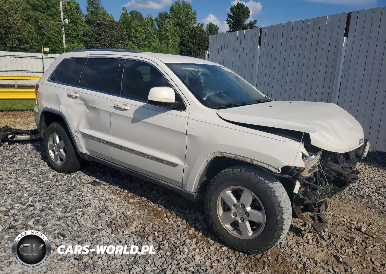 2011 Jeep Grand Cherokee Laredo VIN:1J4RS4GG2BC549383 - 4