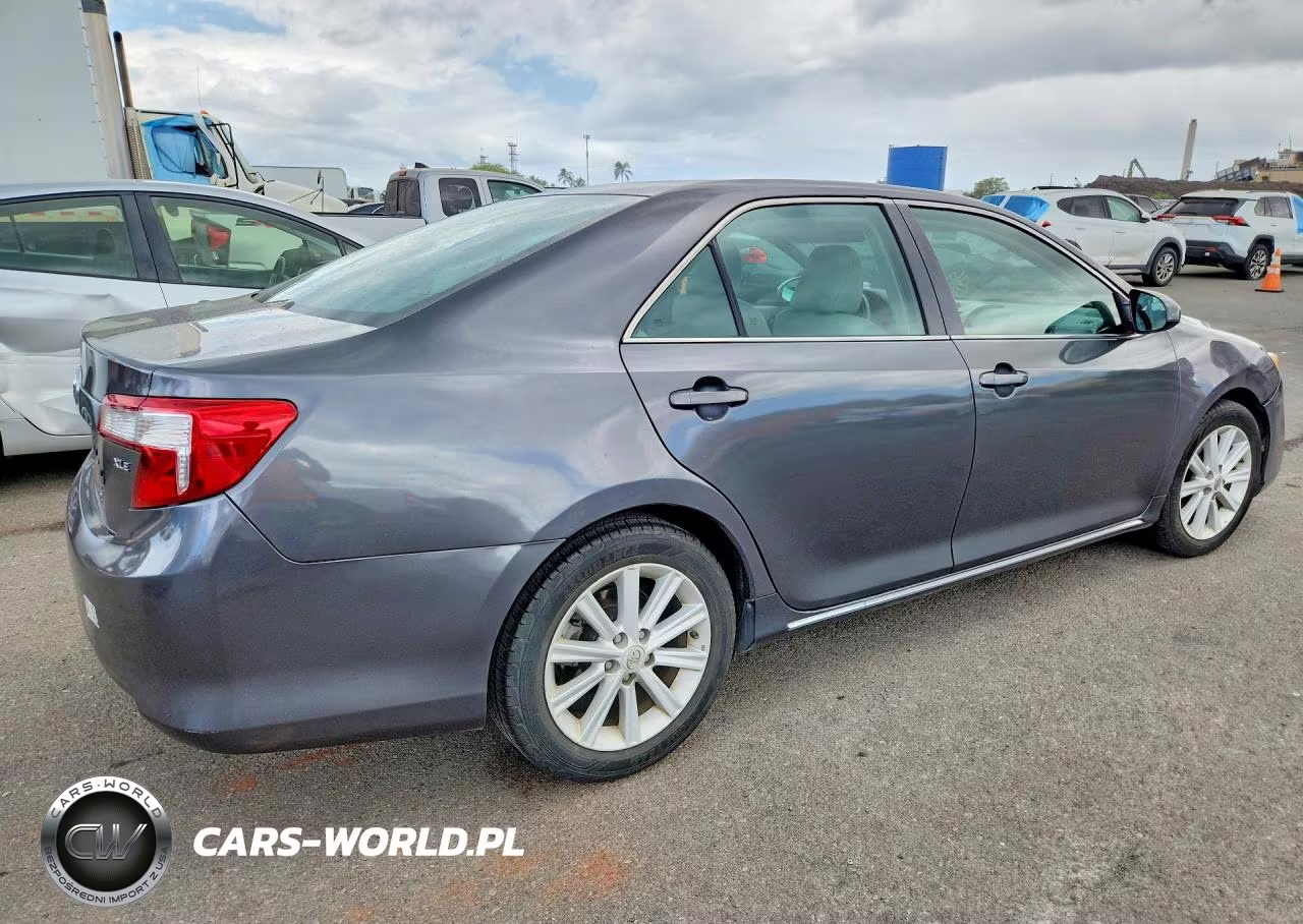 2014 Toyota Camry L VIN:4T1BF1FK7EU776918 - 3