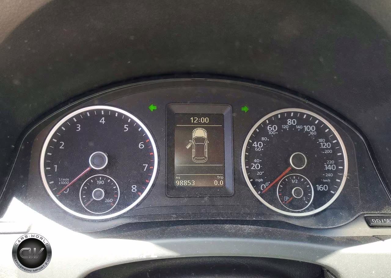 2015 Volkswagen Tiguan S VIN:WVGBV7AX2FW587687 - 9