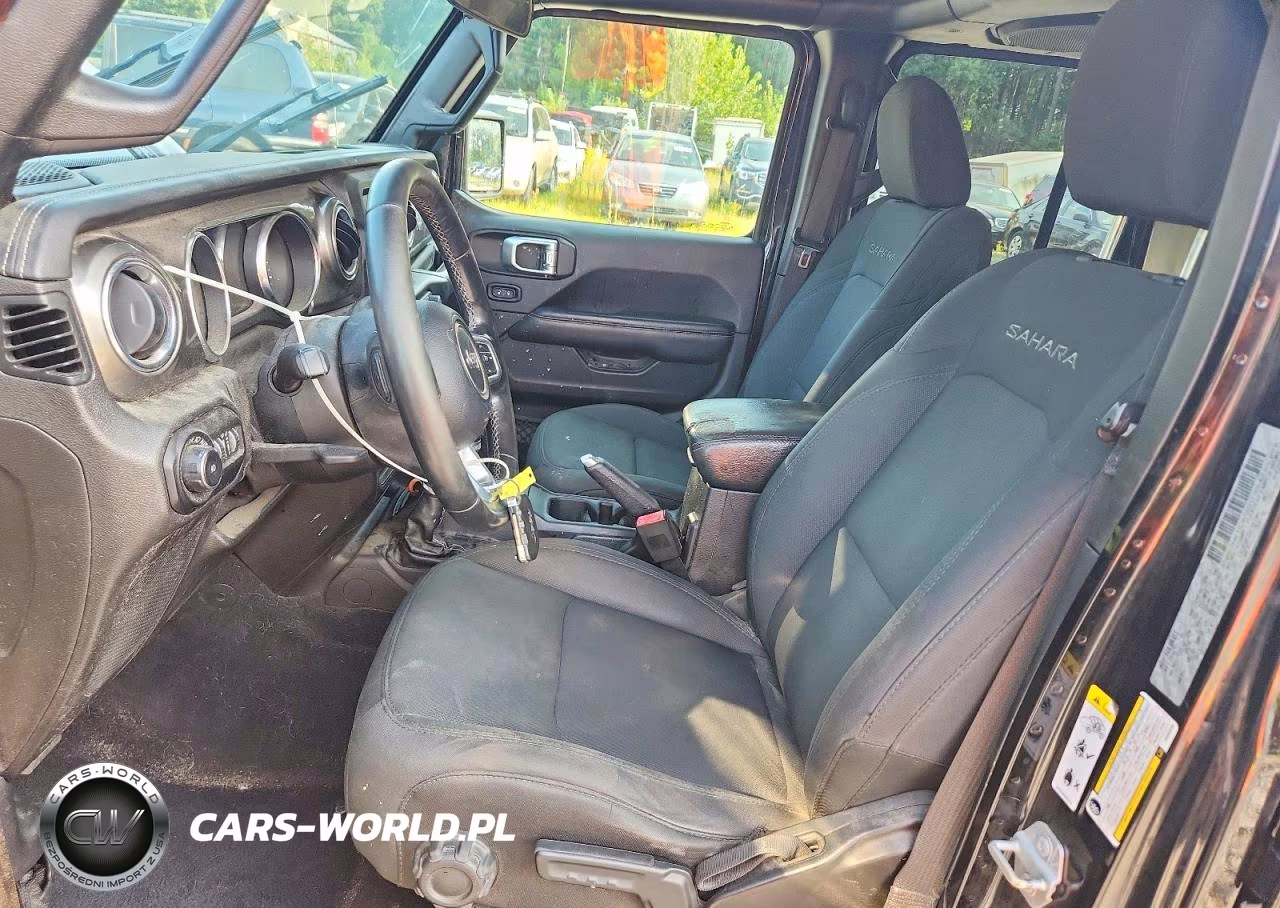 2019 Jeep Wrangler Unlimited Sahara VIN:1C4HJXEG0KW555755 - 7