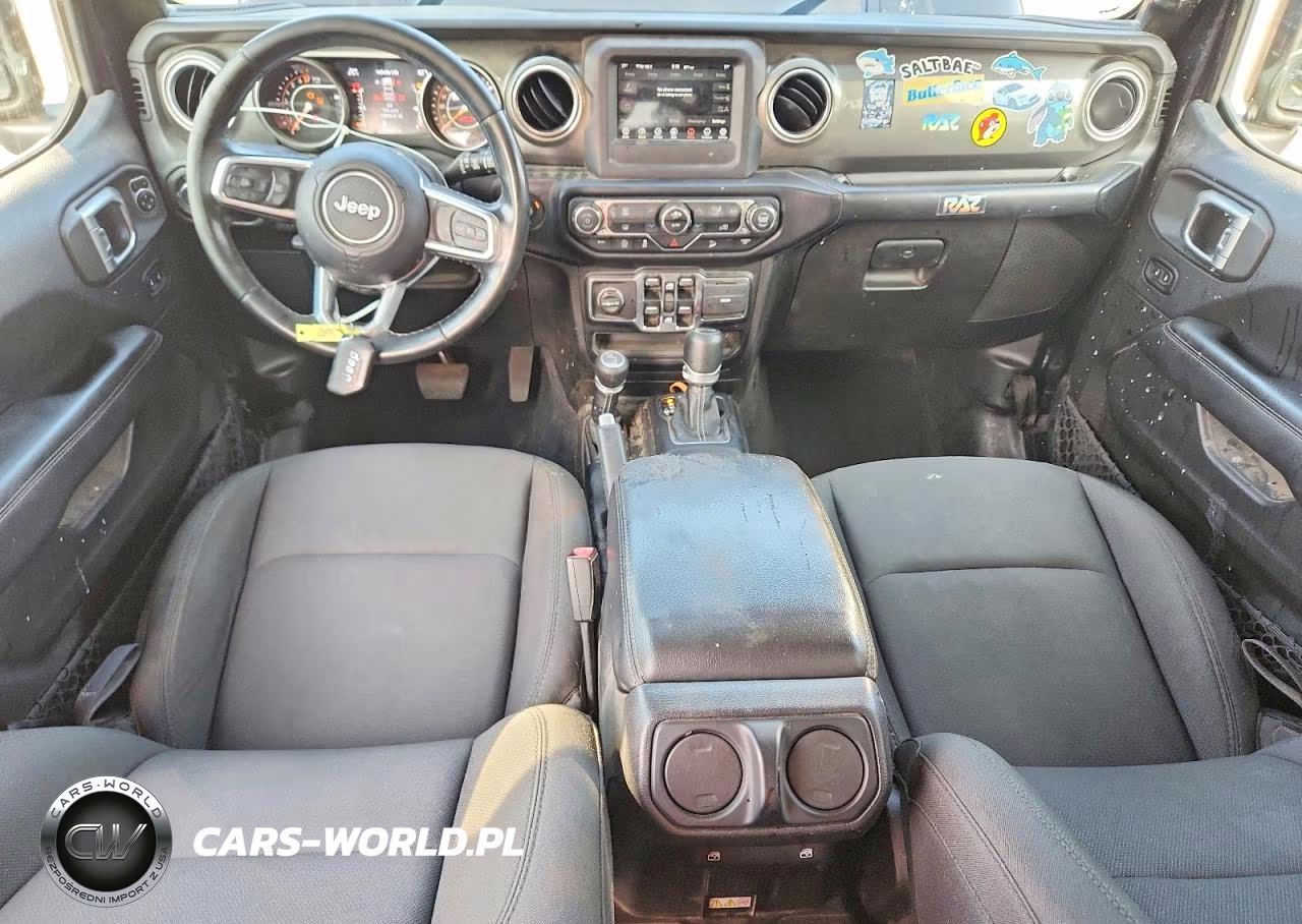2019 Jeep Wrangler Unlimited Sahara VIN:1C4HJXEG0KW555755 - 8