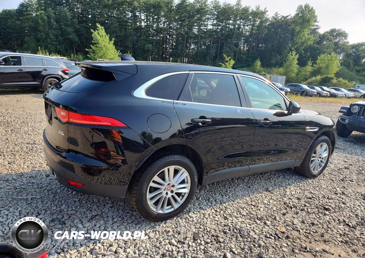 2020 Jaguar F-Pace Prestige VIN:SADCK2GXXLA637521 - 3
