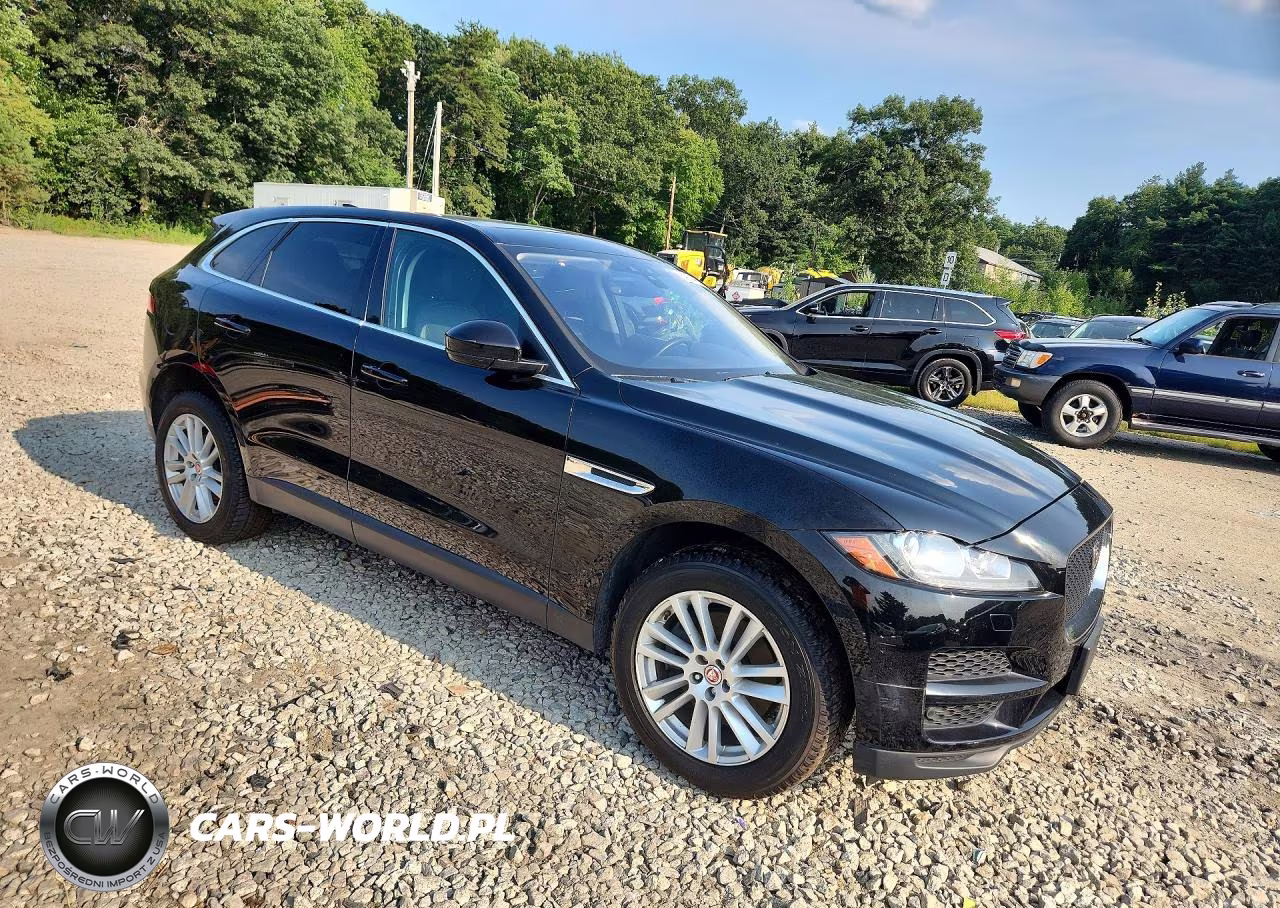 2020 Jaguar F-Pace Prestige VIN:SADCK2GXXLA637521 - 4