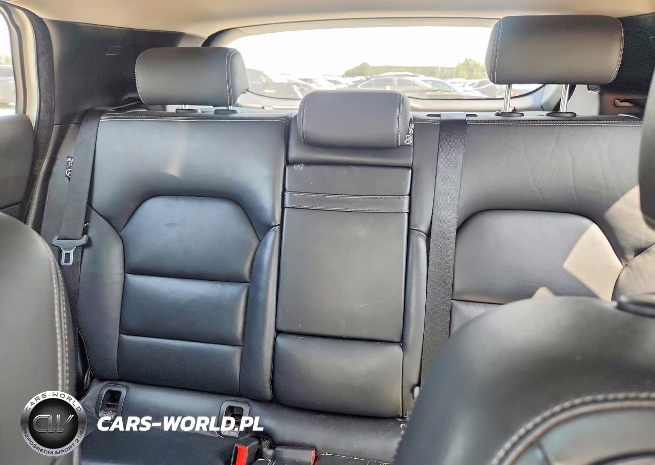 2018 Infiniti Qx30 Premium VIN:SJKCH5CR2JA041770 - 10