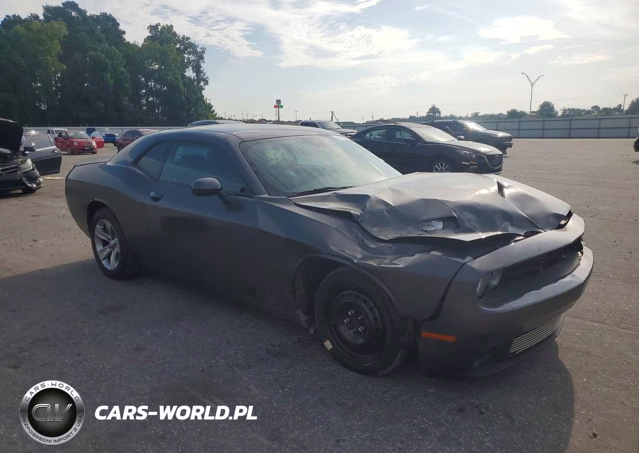 2020 Dodge Challenger Sxt VIN:2C3CDZAG5LH230445 - 4