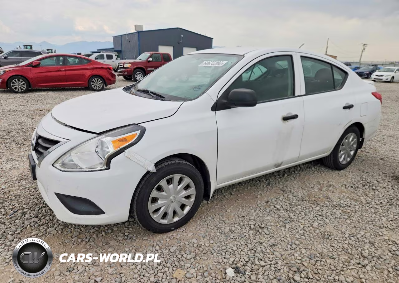 2015 Nissan Versa 1.6 S Plus