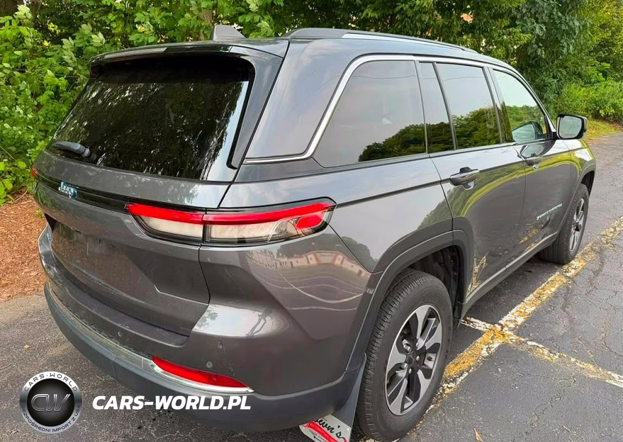 2023 Jeep Grand Cherokee Limited 4Xe VIN:1C4RJYB62PC665057 - 3