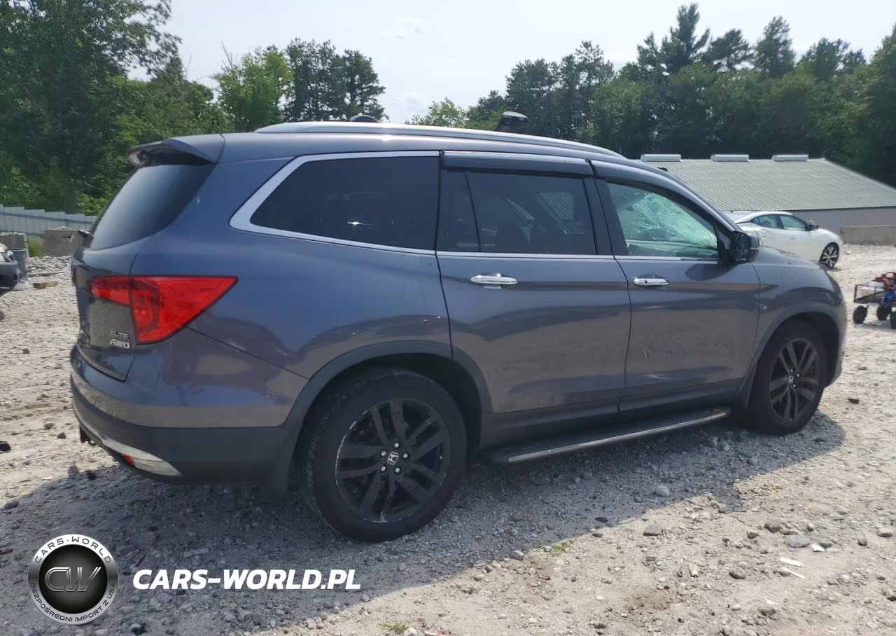 2017 Honda Pilot Elite VIN:5FNYF6H02HB012561 - 3