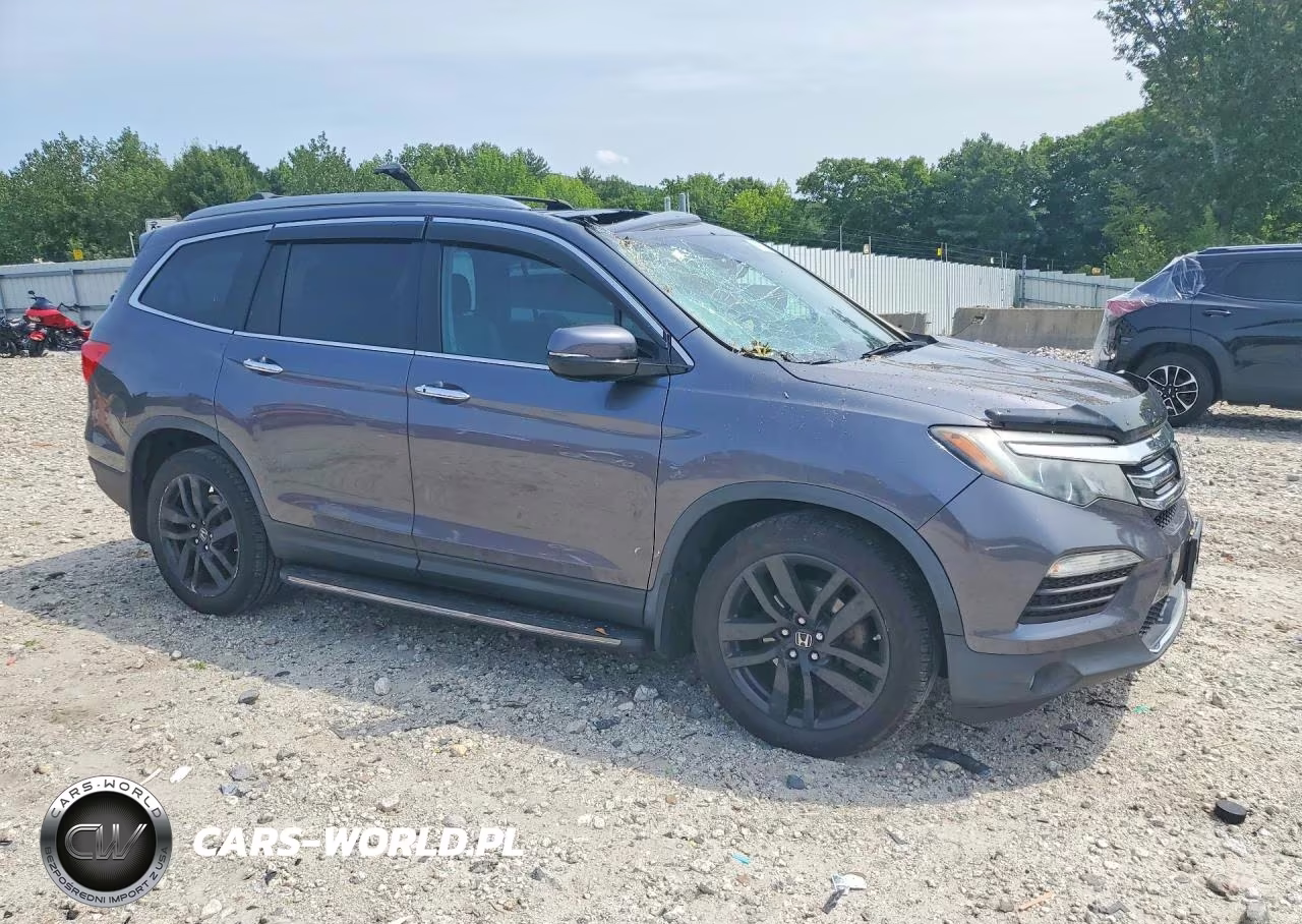 2017 Honda Pilot Elite VIN:5FNYF6H02HB012561 - 4