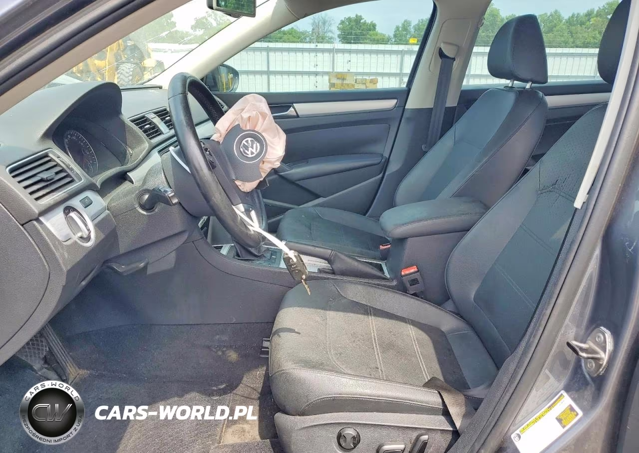 2012 Volkswagen Passat Se VIN:1VWBH7A3XCC020890 - 7