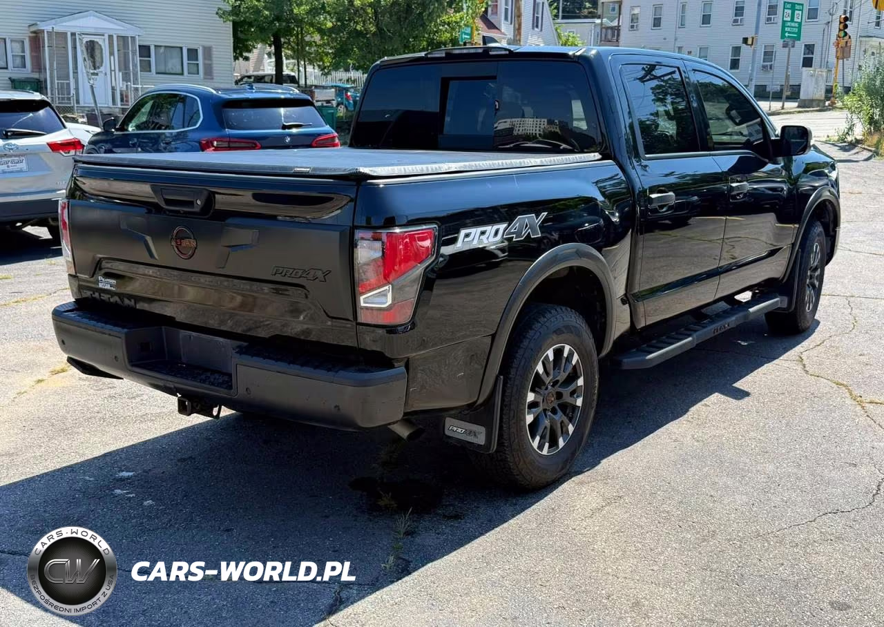 2023 Nissan Titan Pro-4X VIN:1N6AA1ED3PN104690 - 3