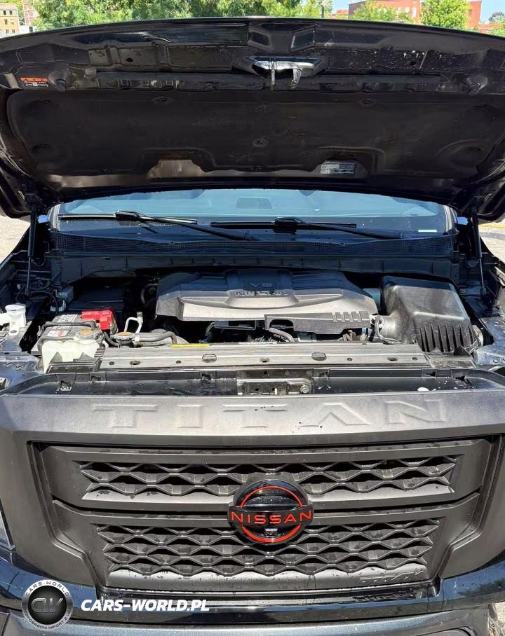 2023 Nissan Titan Pro-4X VIN:1N6AA1ED3PN104690 - 7