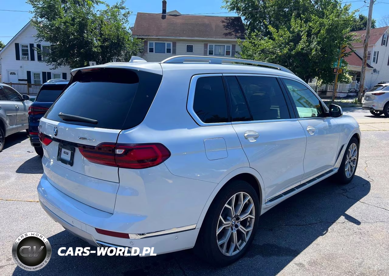 2019 BMW X7 xDrive50I VIN:5UXCX4C57KLS36314 - 3