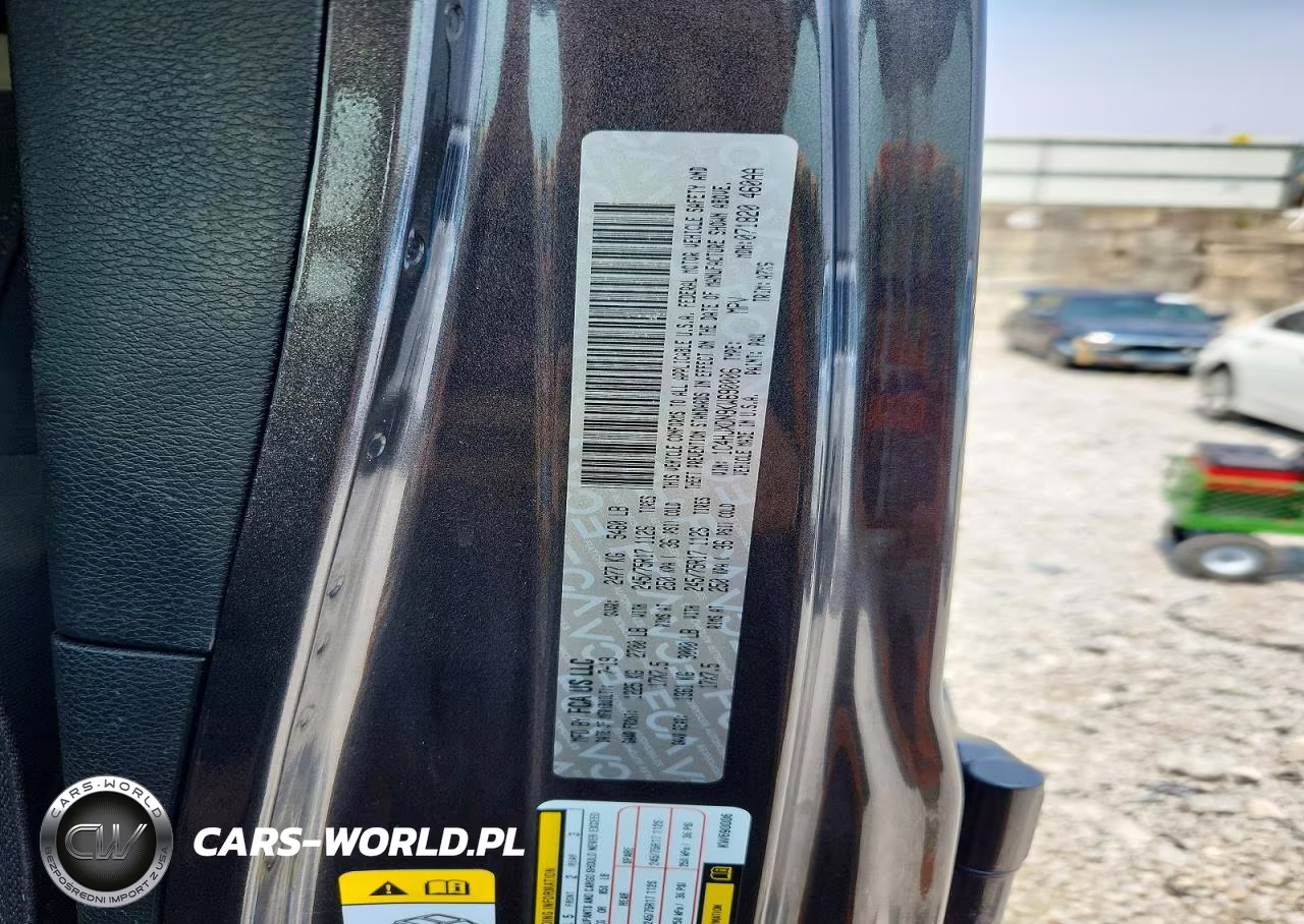 2019 Jeep Wrangler Unlimited Sport VIN:1C4HJXDN9KW690006 - 13