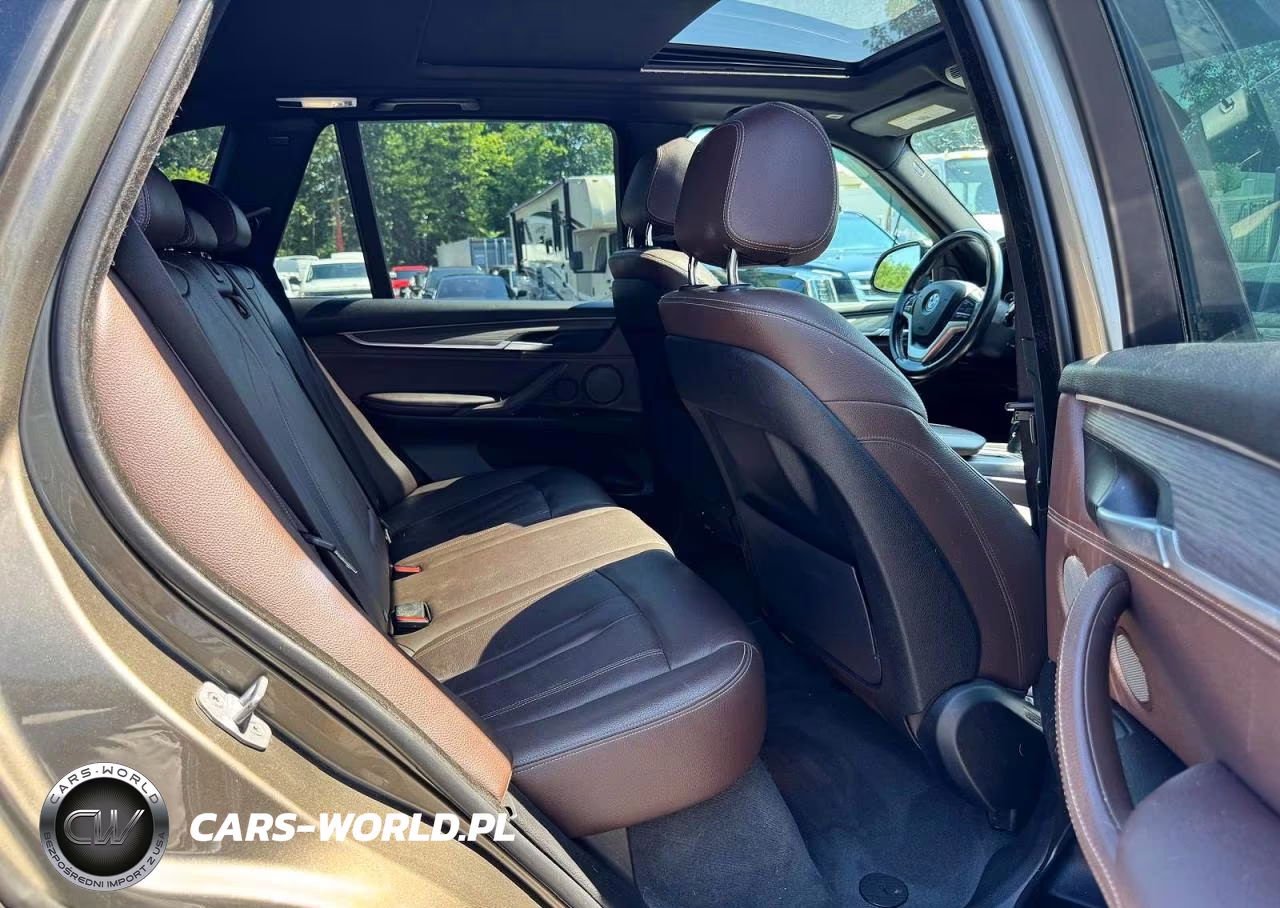 2018 BMW X5 xDrive50I VIN:5UXKR6C58J0U15446 - 9