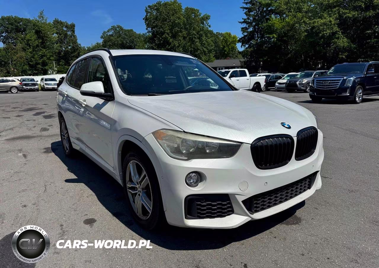 2018 BMW X1 Sdrive28I VIN:WBXHU7C33J5L09376 - 4