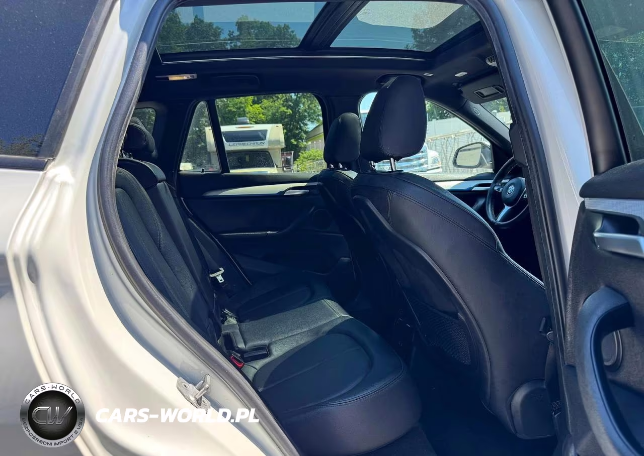 2018 BMW X1 Sdrive28I VIN:WBXHU7C33J5L09376 - 8