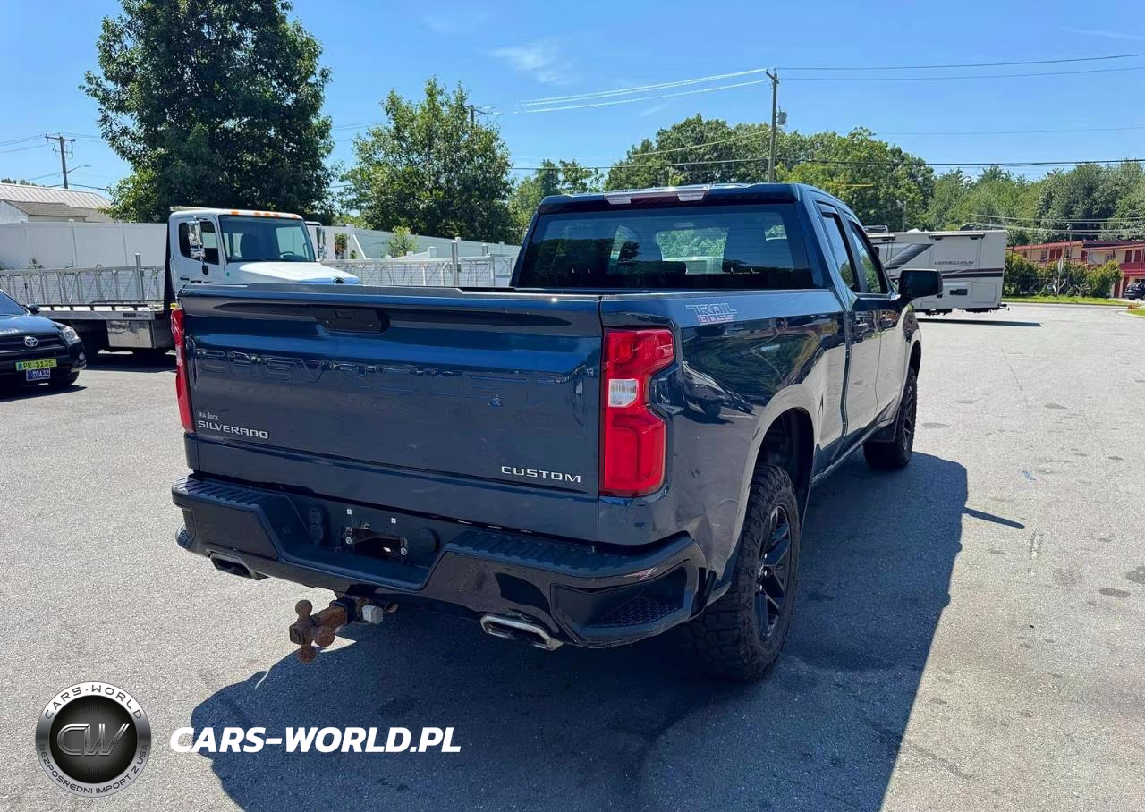 2019 Chevrolet Silverado K1500 Trail Boss Custom VIN:1GCRYCEF1KZ246701 - 3