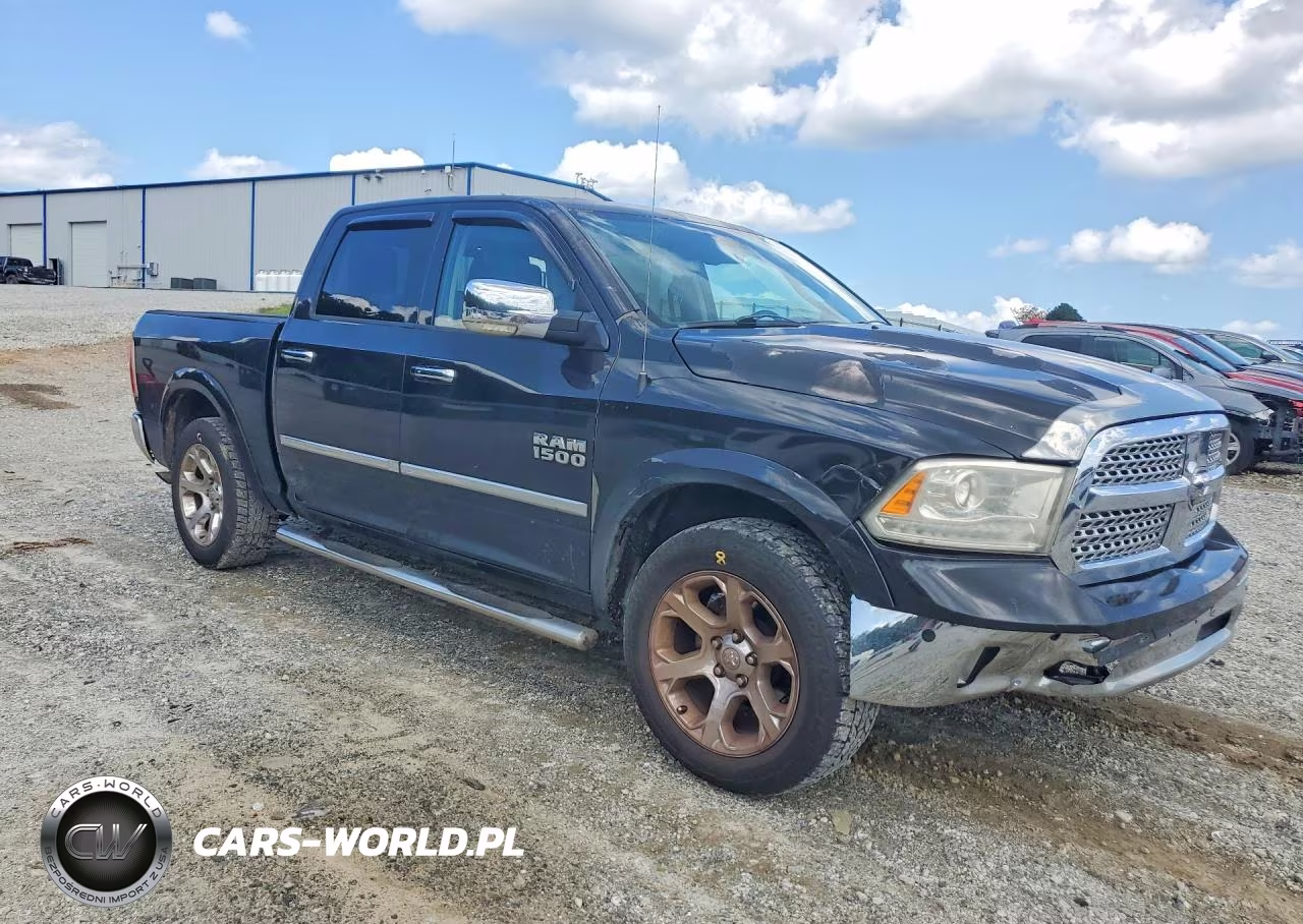 2015 Ram 1500 Laramie VIN:1C6RR7NG6FS599342 - 4