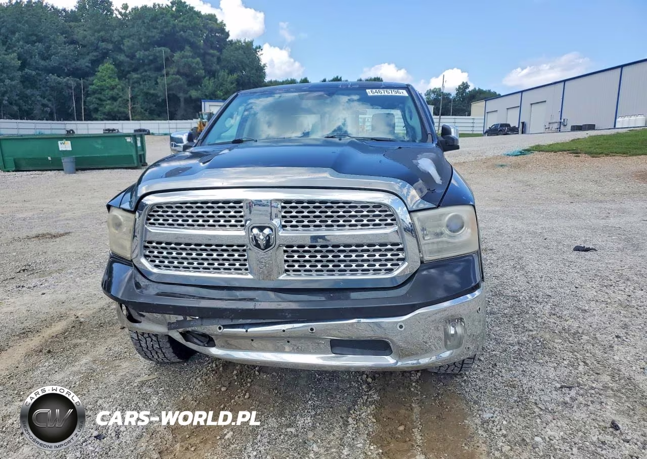 2015 Ram 1500 Laramie VIN:1C6RR7NG6FS599342 - 5