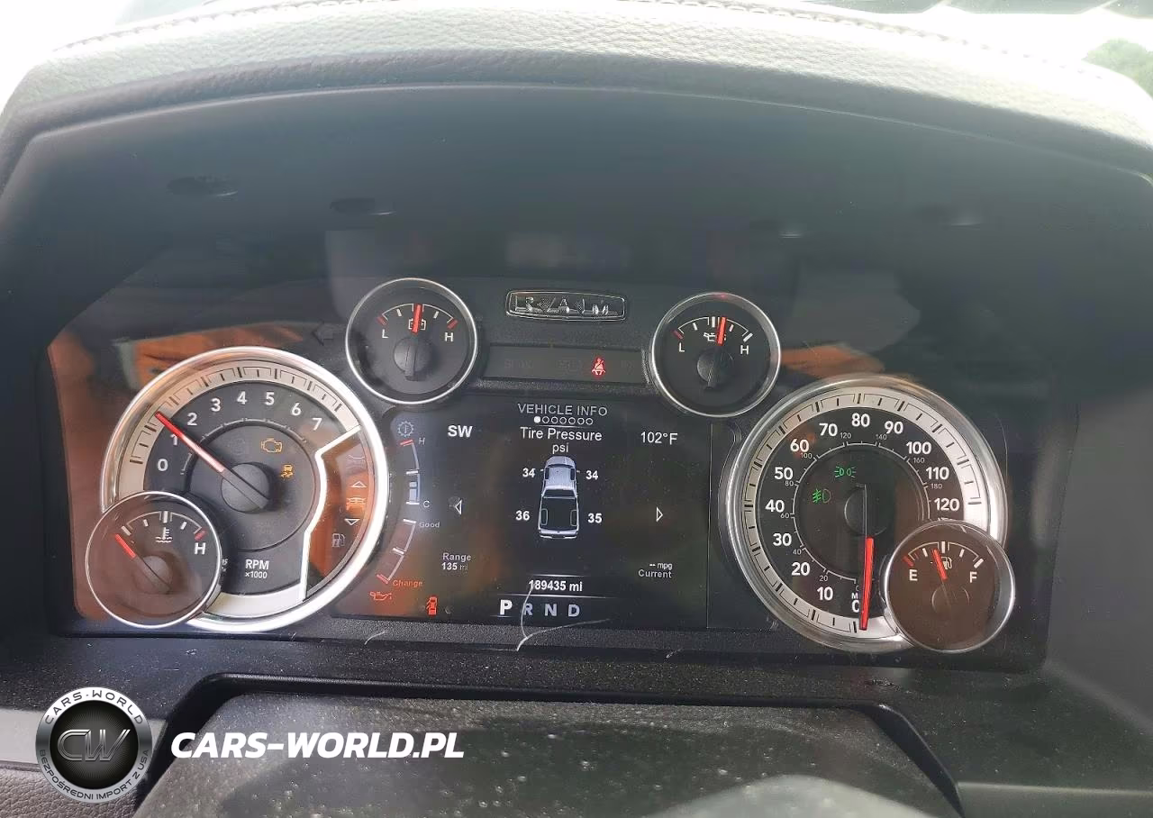2015 Ram 1500 Laramie VIN:1C6RR7NG6FS599342 - 9