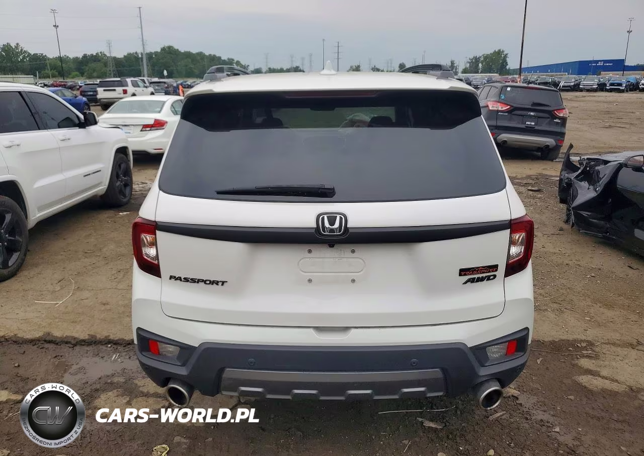2023 Honda Passport Trail Sport VIN:5FNYF8H67PB044386 - 6