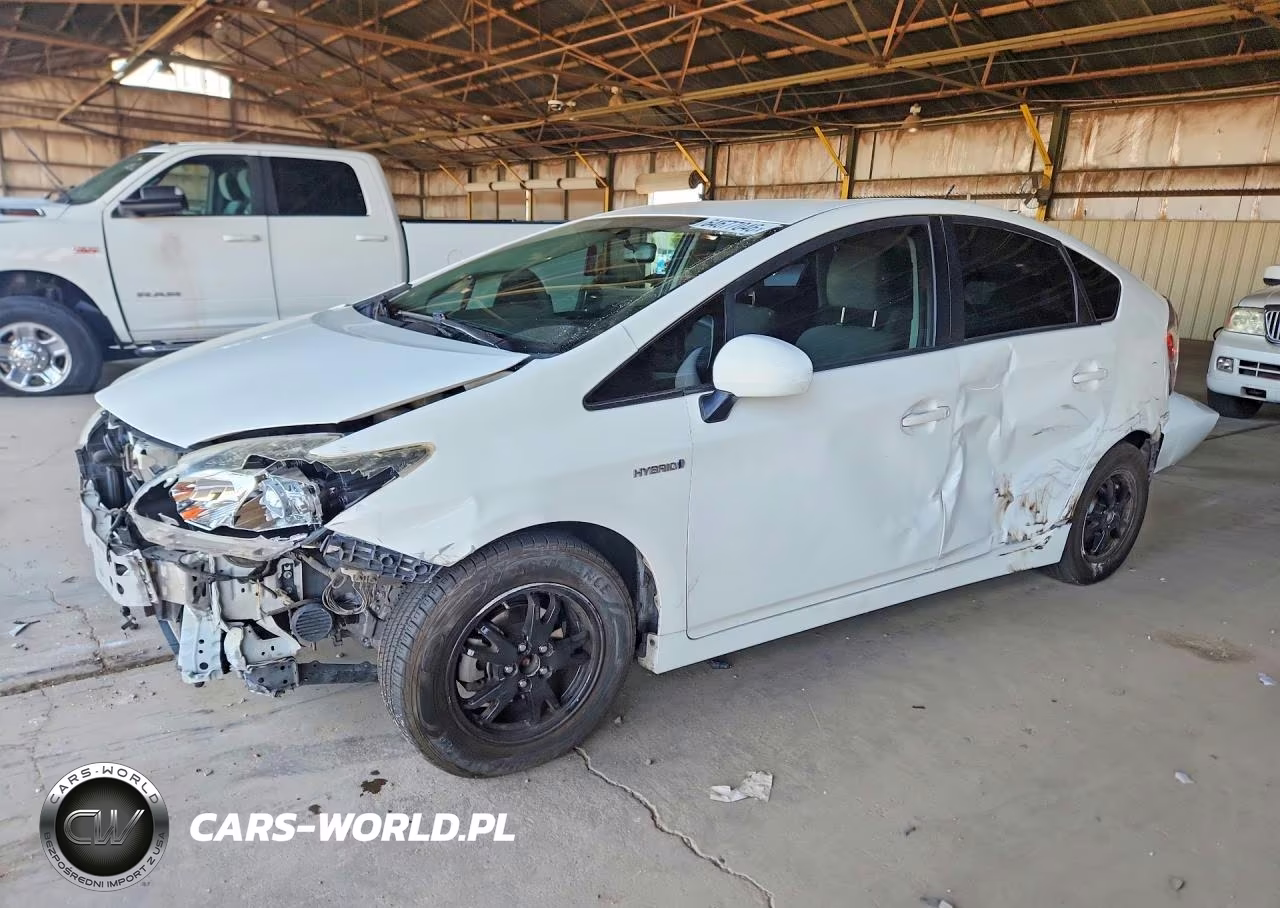 2013 Toyota Prius Two – zdjęcie 1 z 13